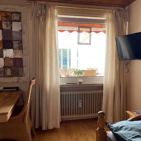 Zur Heide Apartment