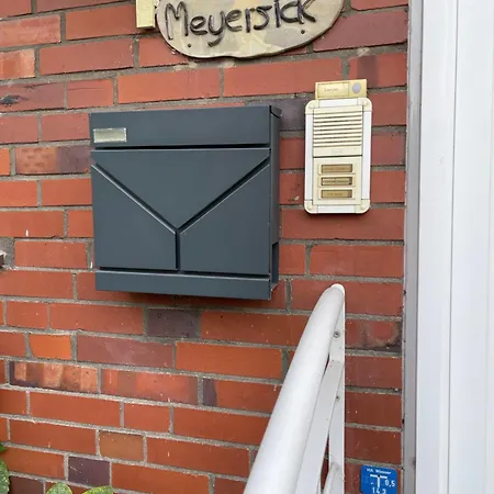 Zur Heide 公寓 莱茵